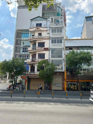 xuất cảnh bán gấp - bán nhà nguyễn văn trỗi 38m² 5 tầng - 26.5 tỷ