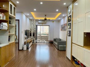 gia đình tôi cần bán căn hộ a5 đại kim 122.2m², 3 phòng ngủ, ban công thoáng mát