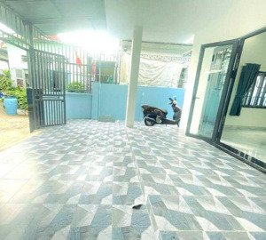 bán nhà chợ dĩ an 1, hxh đường nguyễn an ninh dt 120m2, giá 4,95 tỷ tl