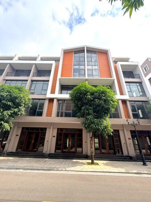 chủ nhà cần bán gấp - giảm ngay 400 triệu - liền kề hải âu 64m2 - mua ở hay đầu tư đều có lời