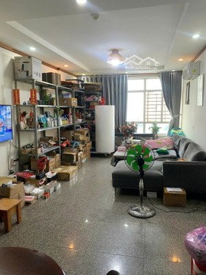 cần bán căn hộ hoàng anh gold house. 106m2 -3phòng ngủ +2wc. nhà full nt. giá 4.3tỷ. lh: 