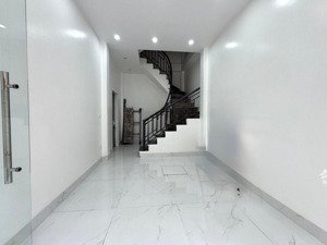 bán gấp! chỉ hơn 7 tỷ mỗ lao siêu hiếm - ô tô tránh - lô góc 5 tầng đẹp long lanh ở luôn