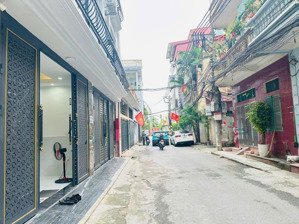 nhà 2 tầng 95m2 ngõ ô tô giá 14 tỷ, tại đường đông thắng