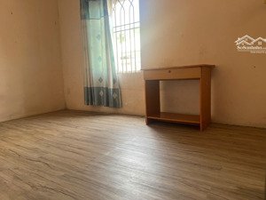 cho 1 nữ thuê phòng ở đường nơ trang long - bình thạnh. view cửa sổ đẹp, thoáng, mát.