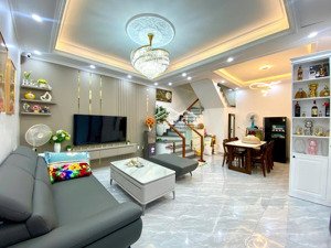 bán nhà ngõ nông, còn mới sạch đẹp về ở luôn