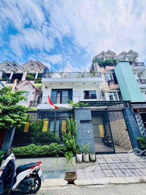 hiếm nhà ngang 8m x20m giảm sốc gần chợ vườn lài, apđ - khu dân cư an ninh - nhanh anh chị ơi