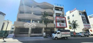 cho thuê tòa nhà đường thích quảng đức, diện tích sử dụng 1600m2 mặt tiền 15m