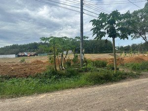 chính chủ bán đất sẵn 100m thổ cư , shr