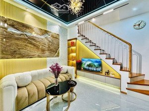 bình thạnh sát phú nhuận 3 tầng chỉ 3,98 tỉ hẻm 3 gác thông thoáng, cách hẻm xe hơi hơn chục