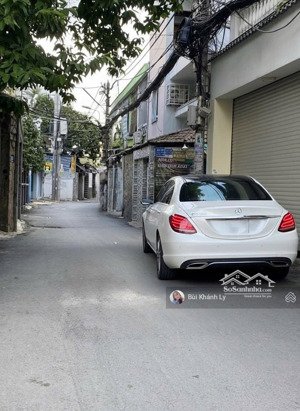 phú nhuận khuvip phan đăng lưu hoàng hoa thám (4,4 x 10 )m