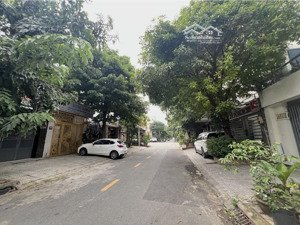 nhà mt khu phân lô dc11 sơn kỳ, ngay công viên gia phú, dt 80m2, 3 tầng, 4pn. nhỉnh 10 tỷ