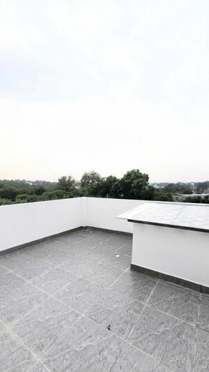 Bán nhà khu vực Long