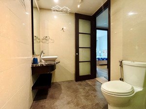 cho thuê căn hộ duplex 4pn, nhà đẹp đầy đủ nội thất. giá thuê 70tr bao phí. dọn vào ở ngay