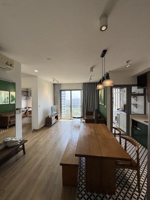 căn hộ sang trọng yên tĩnh 2pn giá siêu rẻ 17 triệu / tháng xem nhà 24/7