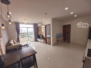 căn hộ 2pn layout đẹp, cao, thoáng, 5,95 tỷ, mt bến vân đồn, 5 phút đến chợ bến thành. 