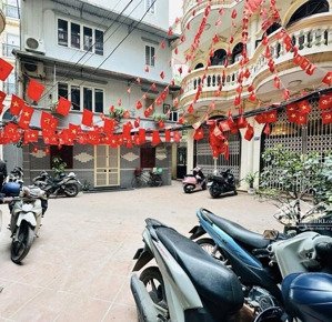 bán nhà phố lò đúc-q.hbt- lô góc thoáng -ô đỗ cửa-vài bước ra phố 32m2-4 tầng-
mt 5.2m-9.97tỷ tl