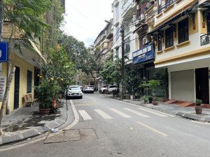 bán nhà 5 tầng 48m,kđt đầm trấu,hai bà trưng,đường 10m,ô tô gara,khu dân trí cao,cách bờ hồ 2,5km