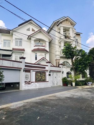 đất trống 10x24m2 nằm trong khu him lam
đường số 2, trường thọ, thủ đức