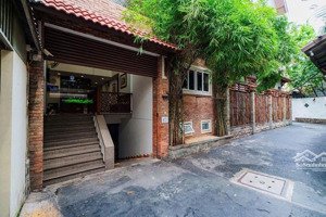 xuất cảnh bán gấp - bán nhà nguyễn đình chính 85m² 8 tầng - 31 tỷ