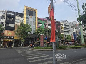 chính chủ bán nhà mặt tiền phan xích long vị trí vàng cực hiếm