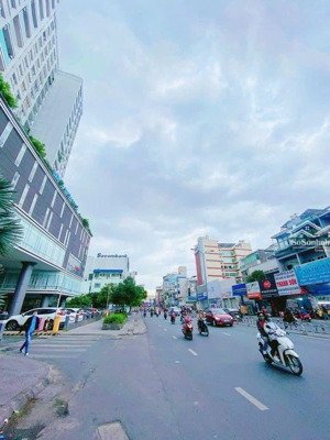 phú nhuận 9. x tỷ tl bán nhà mặt tiền phùng văn cung, dt: 40/46 m2 (3x15) hàng hiếm