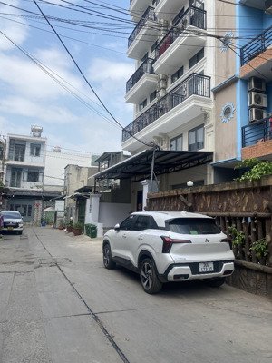 nguyễn thị tú - bình tân : 4 tầng, dt 9x32, full thổ cư, hoàn công đủ, giá 15.x tỷ