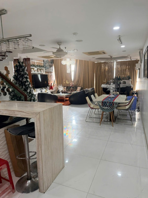 penthouse giai việt - quận 8, khi "nhà" là một khu vườn treo giữa chín tầng mây