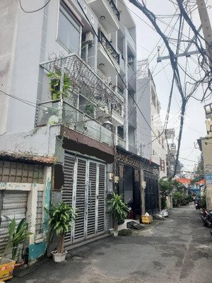 gần mt gò dầu - tân phú - 60m2 - 5 tầng kiên cố - dân trí cao-hxh thông-chỉ 9 tỷ