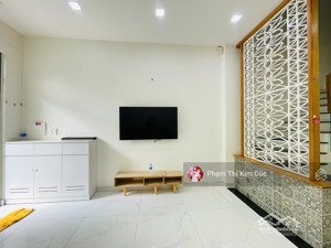 lakeview city 29 triệu/tháng thuê ngay nhà phố 4pn - 5wc nội thất siêu xinh. ngay công viên, hồ bơi