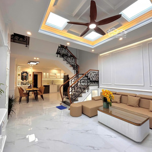 bán nhà 3 tầng hiện đại mới xây xong gần biển nguyễn tất thành, hoà minh, đà nẵng