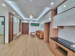 giá tốt khu vực chỉ 3,65tỷ. bán nhanh căn 64m2 2ngủ 2vs tòa ct6 kđt xala hà đông. nhà đẹp, có sổ đỏ