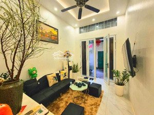 nhà 4 tầng hoàng hoa thám- ngõ rộng, nông- 15 mét ra ôtô tránh- cần bán gấp trước tết