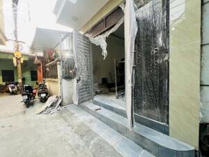 BÁN NHÀ MẶT NGÕ QUỲNH LÂN, Ô TÔ ĐỖ CỬA, GẦN MẶT PHỐ, 58M2 X 3 TẦNG MỚI TINH, SỔ VUÔNG VẮN