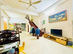 bán liền kề kđt xa la, vị trí đẹp đường bàn cờ, vỉa hè ô tô tránh, thoáng mát, 78m, 4 tầng, mt 5m