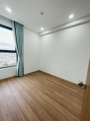 căn ngộp bcons green view 2pn - 2wc 52m² giá chỉ từ 2,05 tỷ bao thuế phí, mặt tiền ql1k tầng trung