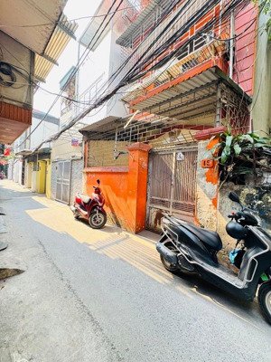 nhà 4 tầng dân xây chắc chắn - phố kim ngưu - ngõ nông - gần phố