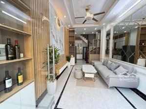 nhà đẹp thanh lân 5 tầng- full nội thất- ô tô đỗ cửa- giá chỉ 8.88 tỷ