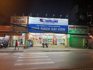 bán nhà mt thoại ngọc thầu đoạn đẹp. 30 tỷ (9,5 x 23,5 cn 231m2)