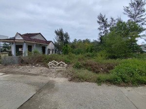 chào bán lô đất 2 mặt tiền ngay biển cửa khe - bình dương - pháp lý rõ ràng đầy đủ