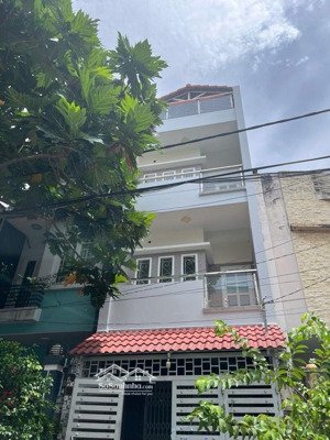 bán gấp nhà tân phú đường lý thánh tông-tô hiệu.4tầng btct ngang 4 dài 20.hẻm xe hơi 12m có lề.