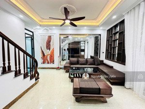 bán gấp nhà đội cấn. ngõ nông, vài bước ra phố, ô tô đỗ gần, thông, kinh doanh, sân xe, 46m2*5t