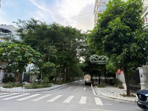 biệt thự vườn đào quỹ đất siêu hiếm hồ tây giá trị trường tồn