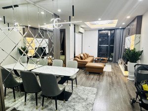 chính chủ bán căn hộ tại 110 cầu giấy center point 75m2, 2 ngủ, ban công đông bắc, full đồ, sổ đỏ