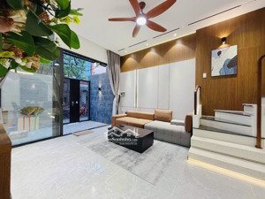 bán nhà mới 4 tầng nguyễn tri phương - hải châu, 4pn 4wc nội thất đầy đủ mới 100%, hướng đông nam