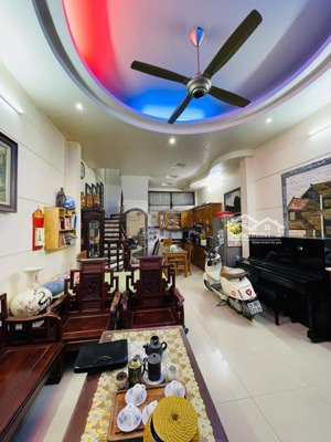 hàng hiếm tại mỗ lao, dt 39m2, 4pn, 4 tầng, full nội thất giá chỉ hơn 8 tỷ