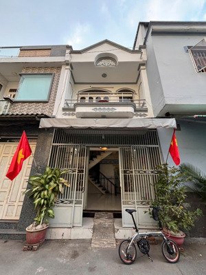 32m2 - 2 tầng đúc - hẻm xe hơi 8m thông - kinh doanh - huỳnh văn nghệ p15 gò vấp giá chỉ 4.4 tỷ tl