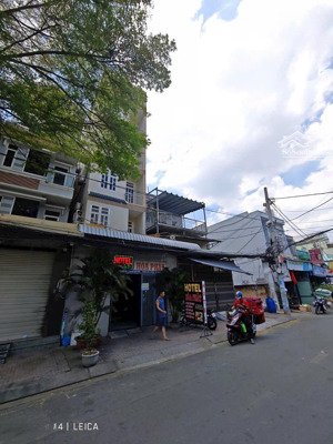 chủ gửi bán nhà mặt tiền kinh doanh ngay lê trọng tấn - dt 4x30m nhà cấp 4 - hiện đang cho thuê