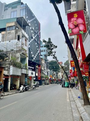 chỉ 7,79 tỷ nhà 5 tầng -dân xây mặt ngõ thông tt tây hồ