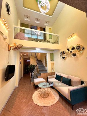 bán căn nhà cách biển bãi tắm tt nt chưa tới 100m, dt 32m sổ hoàn công 3 tầng giá chỉ 6ty450