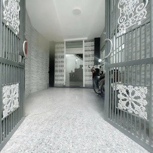 hàng xóm q. 1 - bến vân đồn - 3 tấm hiện hữu dt 61m2 chỉ 5ty9